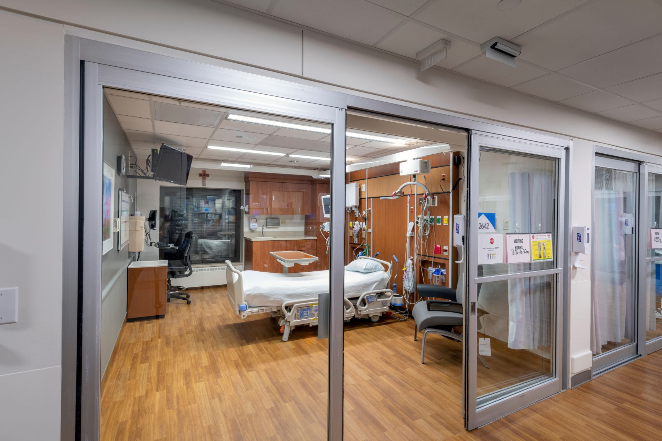 Ascension St. Vincent Burn ICU Room