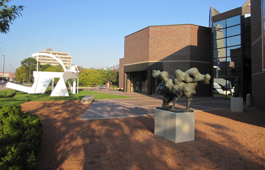 Fort Wayne Museum of Art exterior