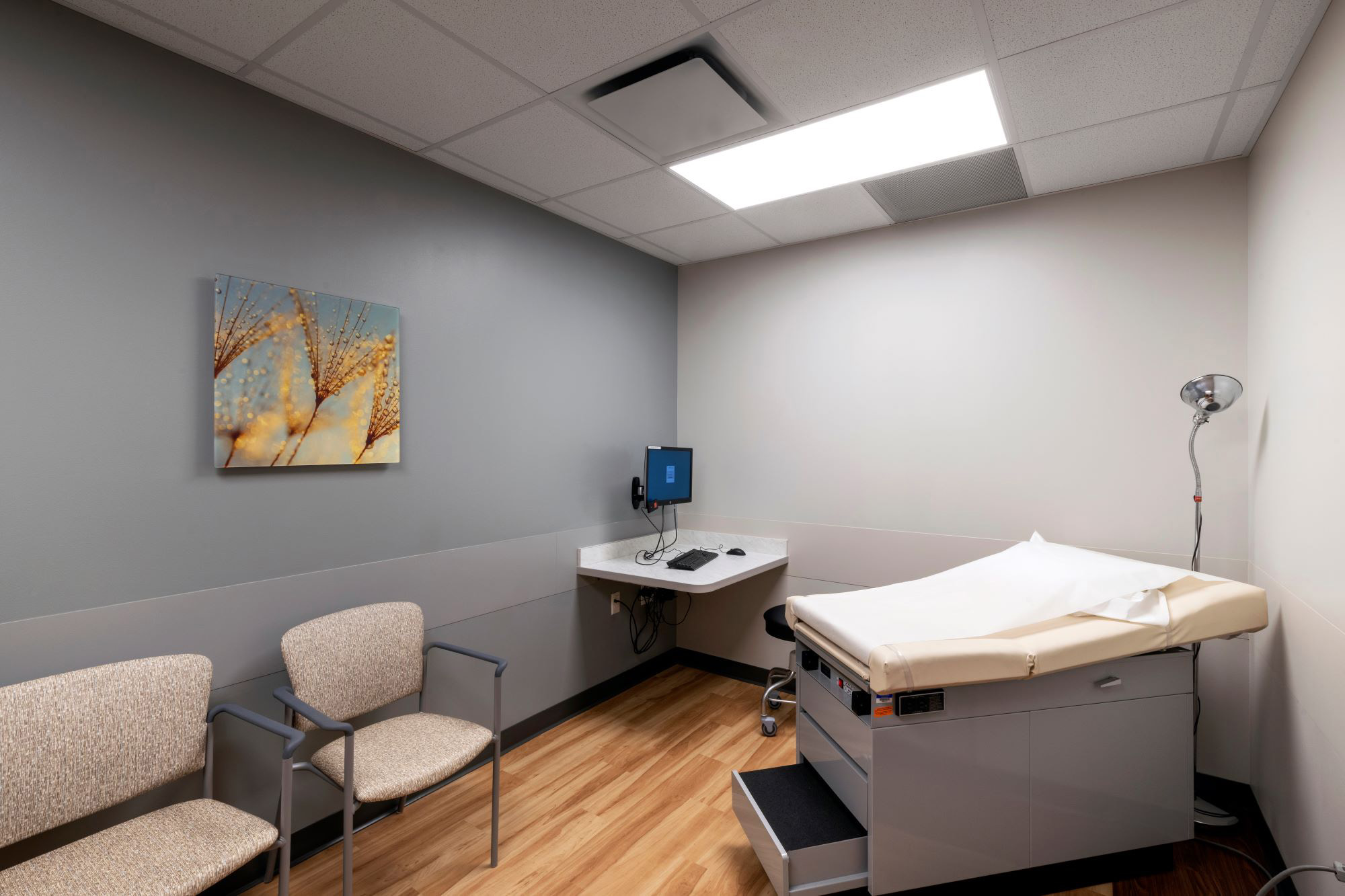 Lutheran Medical Group 800 Broadway Exam Room