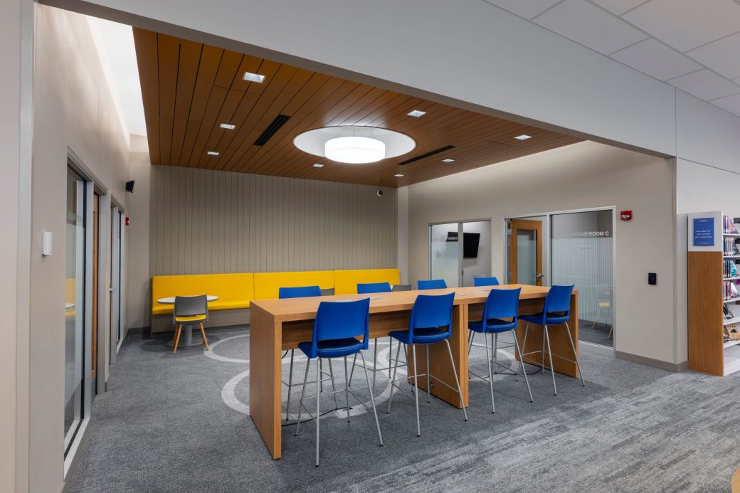meeting table and meeting rooms
